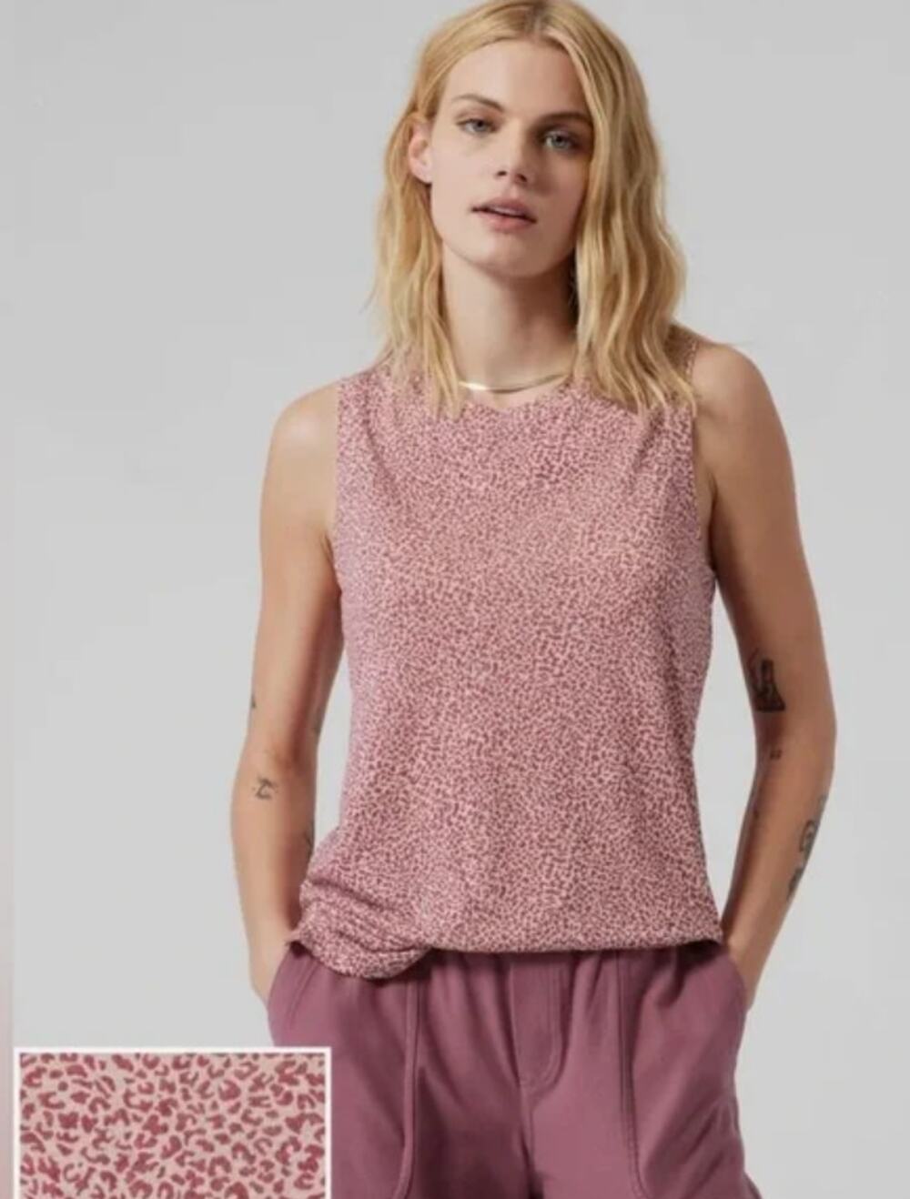 ATHLETA pink micro leopard Breezy sleeveless athletic athleisure tank top shirt